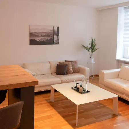 Lejlighed Luxury Near Vienna & Scs *