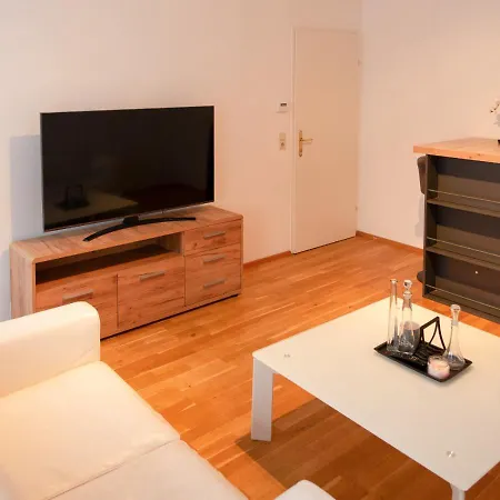 Luxury Near Vienna & Scs