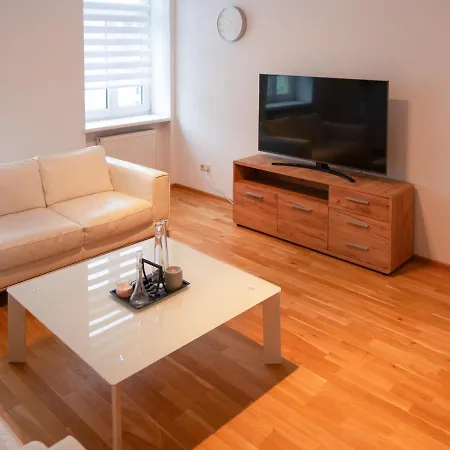 Luxury Near Vienna & Scs Apartman *