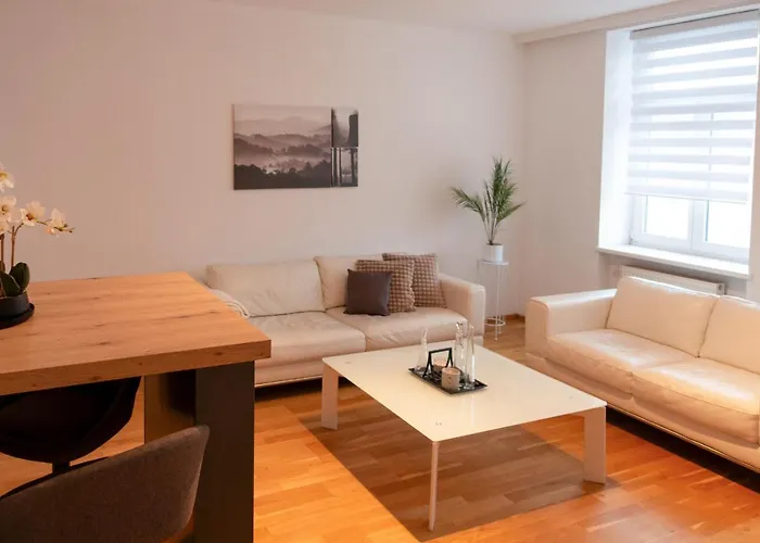 Апартаменты Luxury Near Vienna & Scs *